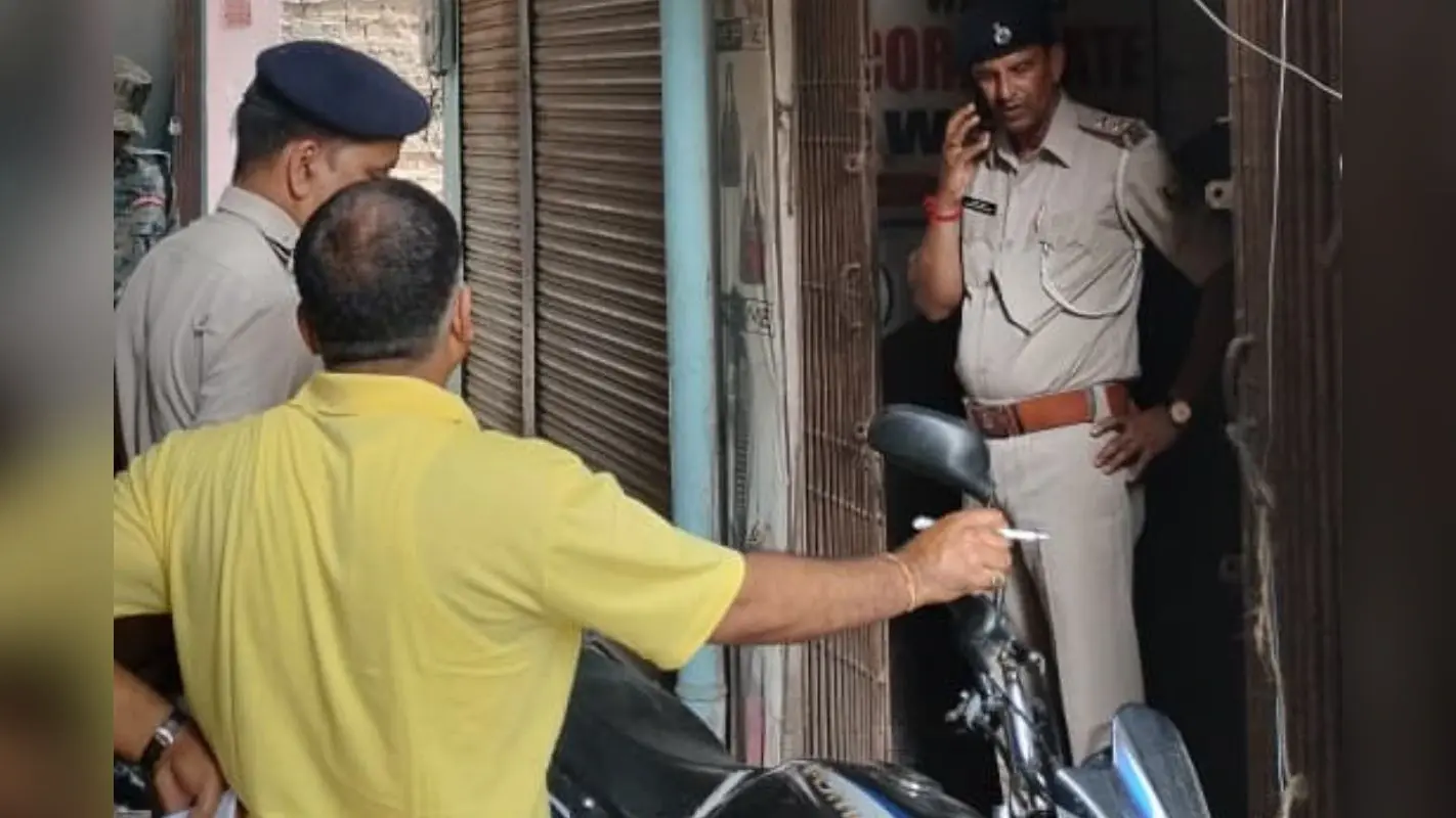 भागलपुर में बिल्डर का शव ऑफिस से बरामद, हत्या या आत्महत्या की गुत्थी सुलझाने में जुटी पुलिस